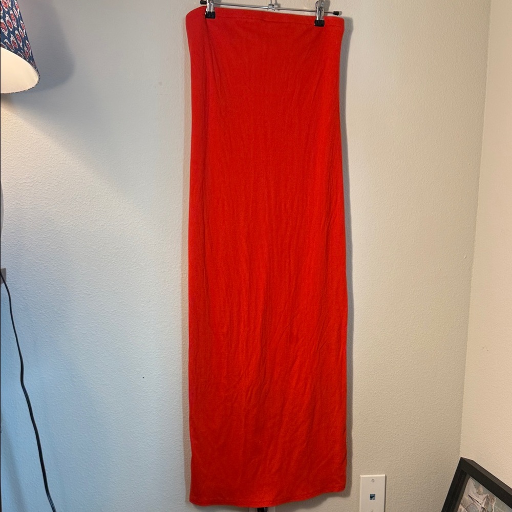 Women's Red Maxi Skirt - Sleek Solid Pencil Style strapless size medium